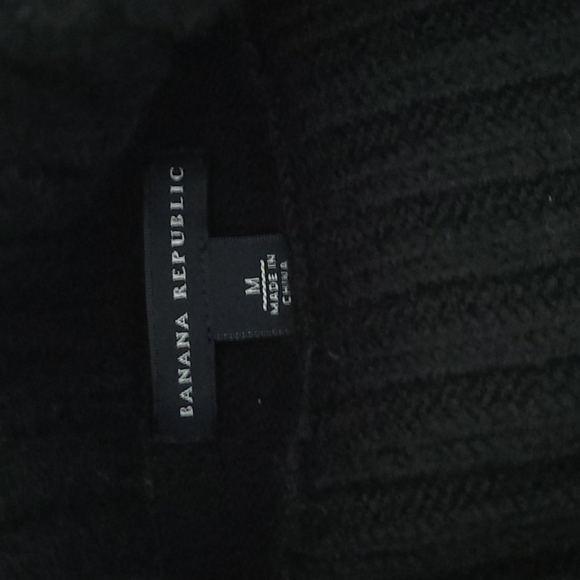 Banana Republic wool turtleneck sweater - Picture 2 of 3